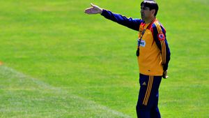 "Oamenii de fotbal au pierdut în politică din cauză scandalurilor"