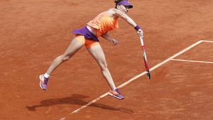Simona Halep joacă cu Evgenia Rodina în primul tur la Roland Garros. Cum arată traseul Simonei până în finală. Tragere favorabilă pentru Begu, Mitu și Dulgheru