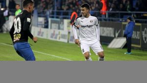 EXCLUSIV | Discuție incredibilă între șefii Astrei și Budescu: "Știi unde ești, da?" / "La echipa a doua, știu!" Ce s-a întâmplat