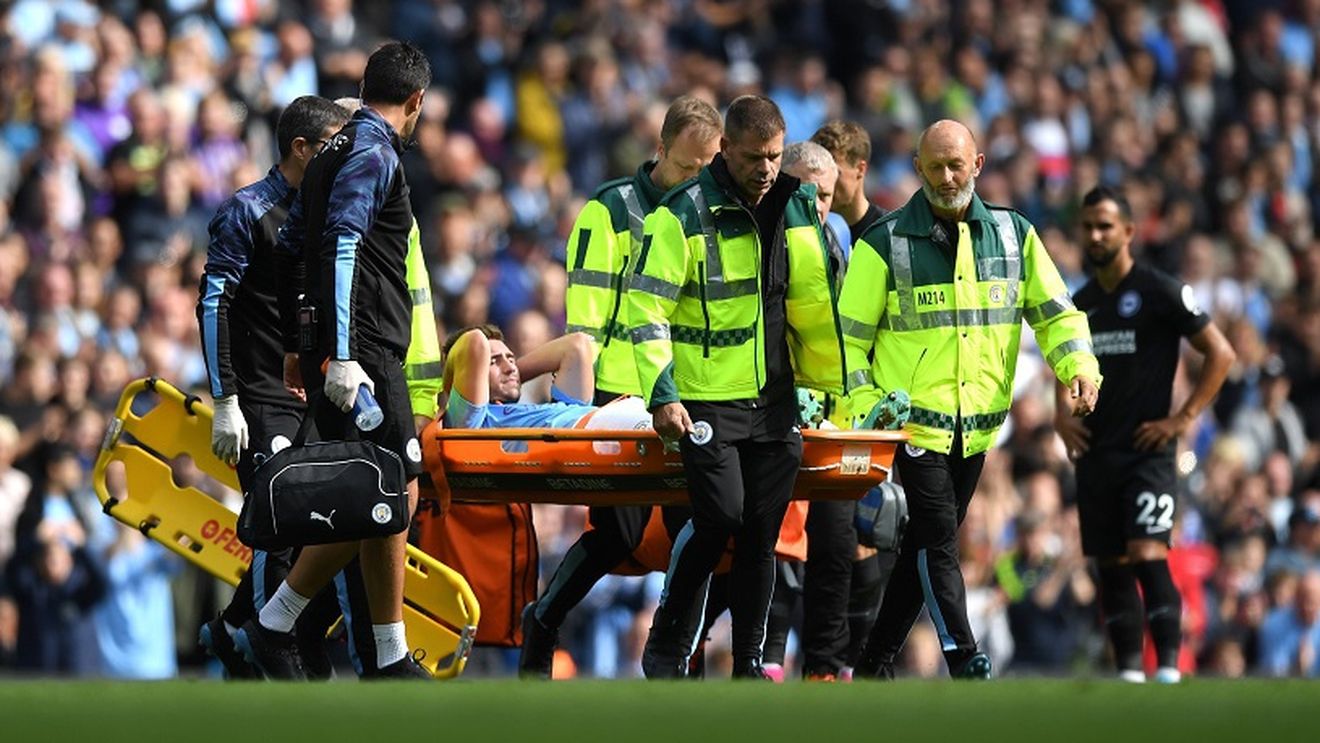 Coșmar pentru un jucător de la Manchester City. Chemat după o lungă perioadă la națională, s-a accidentat grav și a fost înlocuit în lot. Guardiola, nevoit să improvizeze