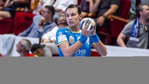 CRISTINA NEAGU 29 | "După un an de handbal mi-am propus să devin cea mai bună jucătoare a lumii". 10 despre Cristina 