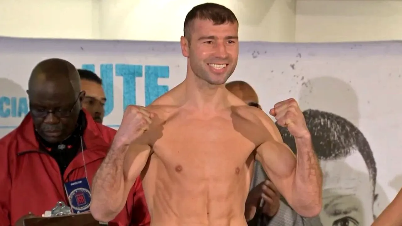 VIDEO | Lucian Bute a trecut cântarul oficial, înaintea luptei pentru titlul mondial WBC cu Badou Jack