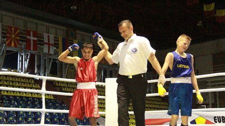 Copiii minunați ai "nobilei arte". România și-a asigurat șapte medalii la Campionatul European de cadeți de la Rm. Vâlcea