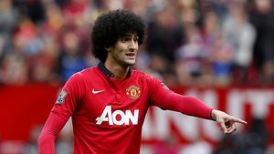 FOTO | Credeai că nu mai are cum să te surprindă? Fellaini a lovit din nou. Ce și-a făcut la par :)