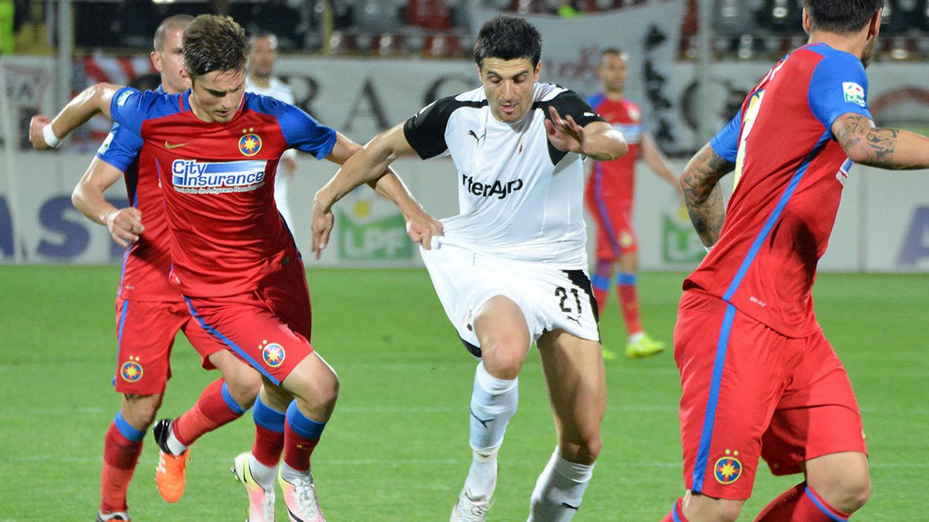 Liga 1 în doliu. Daniel Niculae: "Nu te poți gândi la fotbal după ce s-a întâmplat pe stadionul Dinamo! Sincere condoleanțe familiei lui Ekeng"