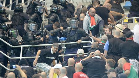 Mărturii dintr-o "zonă de război". Un fan maghiar povestește teroarea trăită pe Național Arena: "Polițiștii ne provocau, asmuțeau câinii pe noi. Au fost violențe sălbatice. Forțele de ordine n-au fost la fel de aspre cu noi cum au fost cu românii"