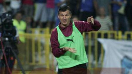 Rapid a fost spectatoare la Târgu Jiu:** "Este o plăcere să vezi Pandurii" De ce l-a lăsat Sabău pe bancă pe Teixeira