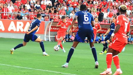 Liderul, stopat în prelungiri din penalty: UTA - Oțelul Galați 1-1