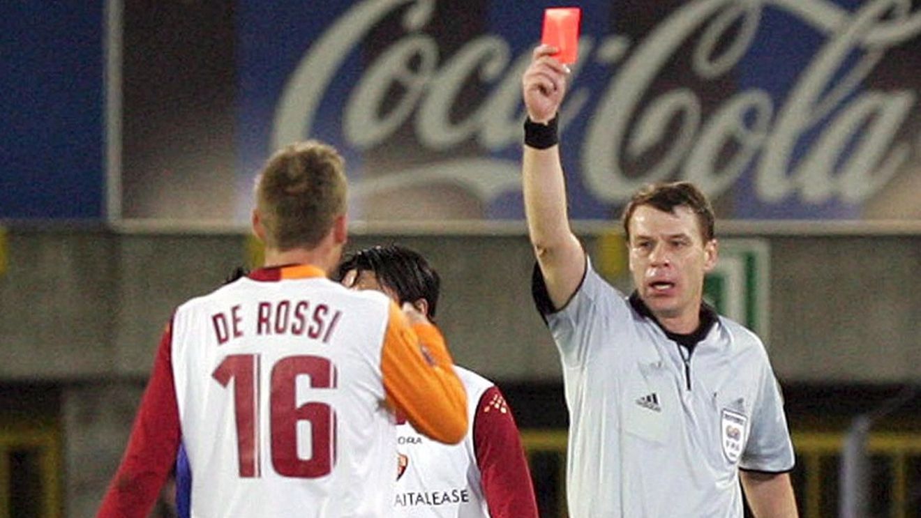Iuri Baskakov va arbitra Roma-CFR Cluj
