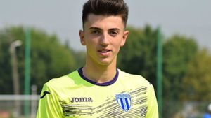 EXCLUSIV | Ce lovitură pentru FCSB. Andrei Vlad, dorit de Manchester United! "Suma de transfer? Pe măsură"