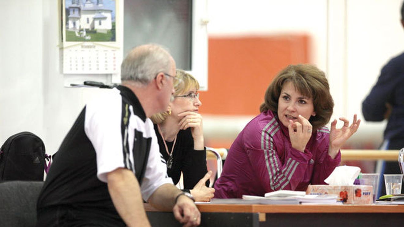 Mariana Bitang: "Ori muncim, ori ne lăsăm"