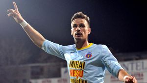 El poate fi mijlocașul căutat de Becali!** Are trei prezențe în naționala României și mizează pe prietenia cu Szukala pentru un transfer: "Ia-mă la Steaua!"