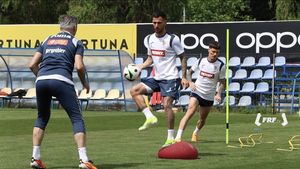 Dorință uriașă pentru români să fie în formă maximă la EURO 2024. Primii fotbaliști care au venit să se antreneze, mai rapid, sub comanda lui Edi Iordănescu