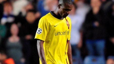 Primul "extraterestru" lovit de gripa porcină!** Abidal are A H1N1!