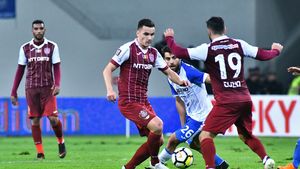 EXCLUSIV | Unul dintre "stâlpii" CFR-ului a fost la un pas să o părăsească pe campioana României. Fotbalistul "salvat" de conducere în ultima clipă
