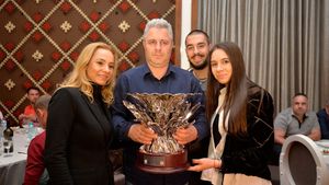 Marius Șumudică, dezvăluiri inedite după revenirea în România: „I-am promis soției că nu mai plec până la vară!”. Discuția purtată cu șefii de la Rizespor înainte să plece | VIDEO EXCLUSIV ProSport Live
