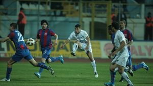 Piedici pentru Becali!** MOTIVUL pentru care "telenovela Moraes" continuă