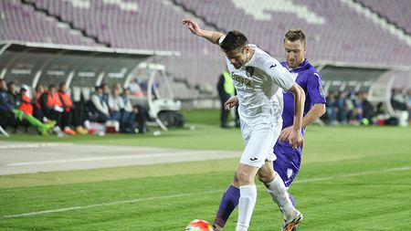 ACS Poli  - CFR Cluj 2-2. Scenariu incredibil la Timișoara: CFR a egalat în 10 oameni! Camora și Petrucci au marcat în minutele 90+1, respectiv 90+4