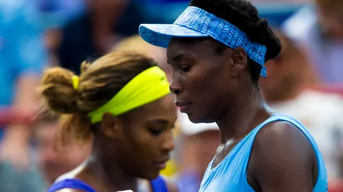 A răzbunat-o pe Serena! Venus Williams a salvat o minge de meci și a învins-o pe Vinci, calificându-se în finală la Wuhan