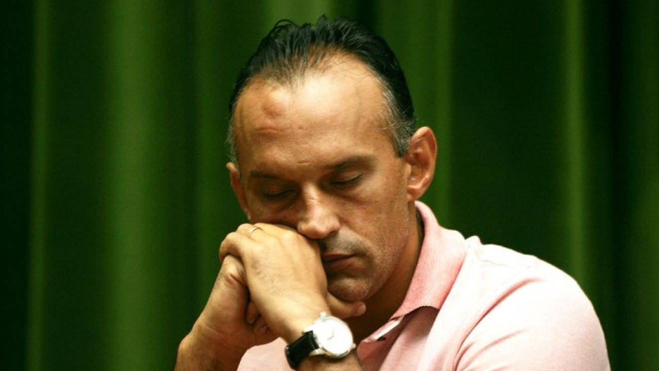 Prunea: "Dragomir intră cu bocancii în viața oamenilor"