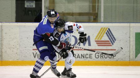 Șovinismul lovește iar în hochei!** Maghiarii de la Corona, amenințați să nu dea totul în finala cu HC Miercurea Ciuc: "Este o situație mafiotă"