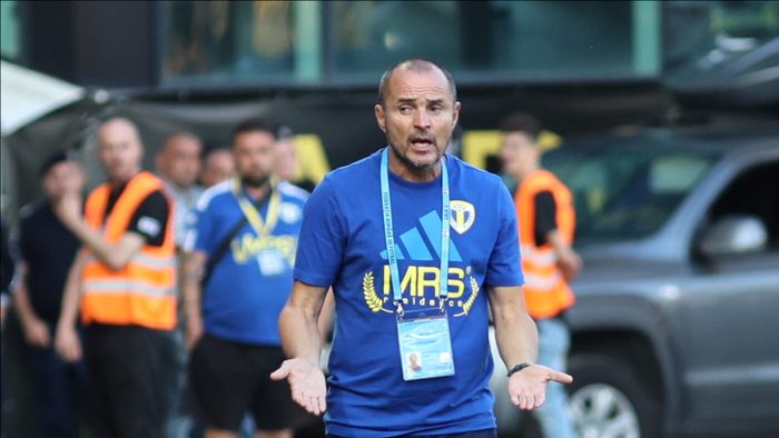 Nae Constantin, reacție incredibilă după eliminarea lui Christian Irobiso din meciul Petrolul - UTA: „Nu va fi sancționat, că la noi și așa sunt bani puțini!” Cum va plăti atacantul pentru gestul său