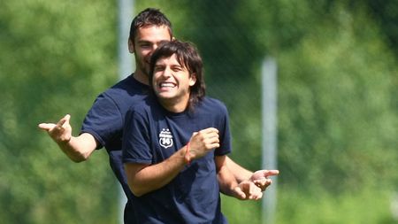 Toja: "E greu să găsești un "număr 10",** dar eu sper să joc cât mai bine!"