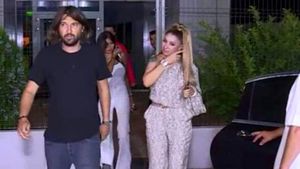 Cornel Dinu a comentat în stilul caracteristic scandalul dintre soția lui Reghecampf și Dan Alexa: "E singura care o poate bate pe Simona Halep"