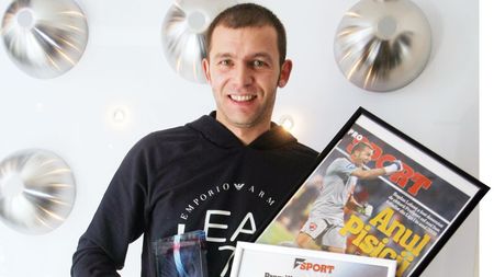 "Pisica" îi liniștește pe "câini": "Rămân la Dinamo!"