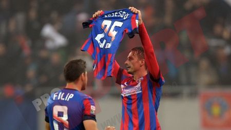 FOTO | Lukasz Szukala i-a dedicat lui Raul Rusescu golul marcat contra lui Dinamo: "I-am zis înainte de meci că, dacă voi da gol, va fi pentru el"