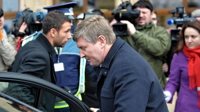 Rinat Ahmetov se ia cu mâinile de cap! Statul vrea să închirieze Liberty Galați, în loc să-l vândă, dar mastodontul are nevoie de 200.000.000 de euro urgent