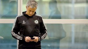 Real Madrid și Chelsea pregătesc un schimb de mijlocași în iarnă