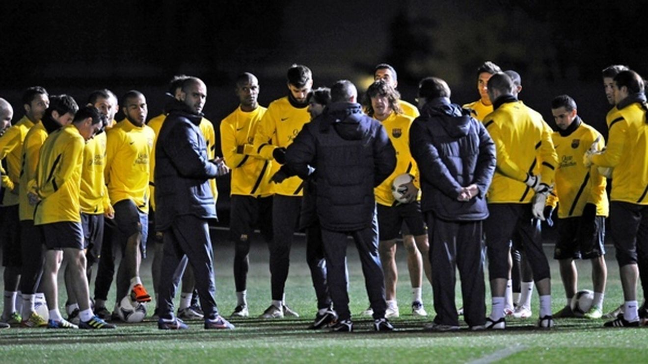 "Făra el suntem ZERO BARAT! Dacă pleacă, se alege praful"** BarÃ§a tremură în așteptarea zilei în care extratereștrii vor deveni muritori