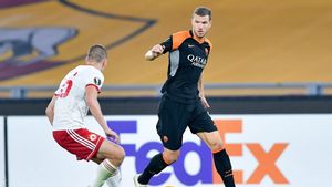 Transfer bombă în Serie A: bosniacul Edin Dzeko face vizita medicală și semnează un contract pe două sezoane cu campioana Internazionale Milano!