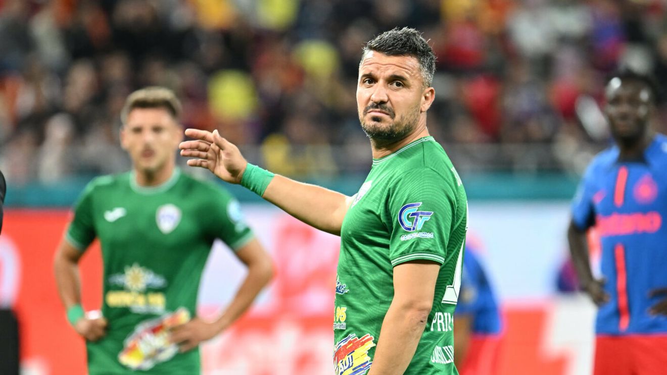 Ce i-a spus Constantin Budescu lui Sebastian Colțescu în momentul în care arbitrul a dat penalty pentru FCSB. La scurt timp, VAR i-a întors decizia arbitrului