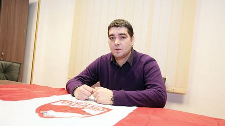 EXCLUSIV** Asta îl poate dărâma pe Ciobi: Neputință sau amatorism? INCREDIBIL: Dinamo poate pierde al treilea jucător transferat în iarnă! "Nu știu dacă semnez"