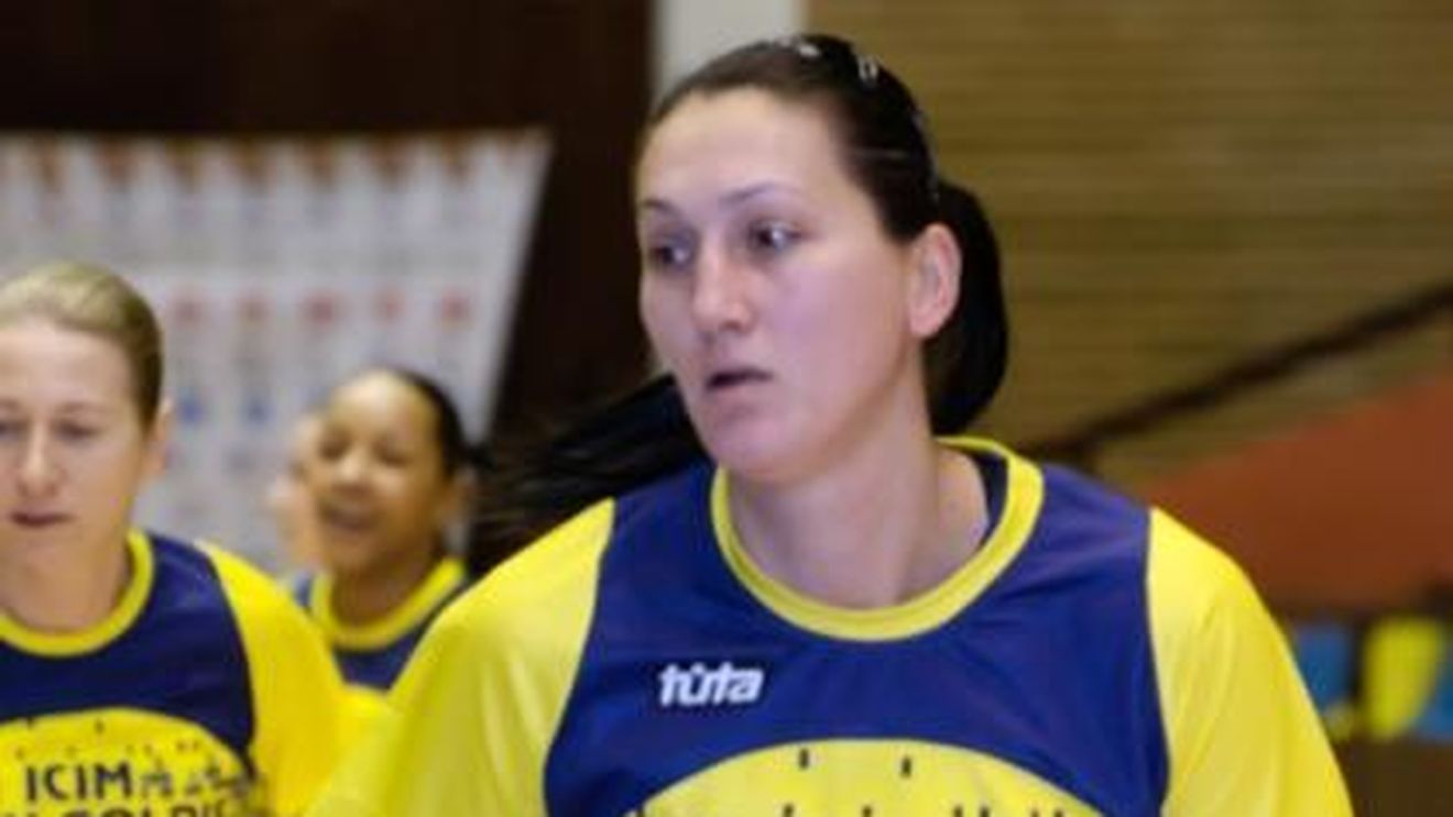 Larisa Toma și-a prelungit contractul cu ICIM Arad