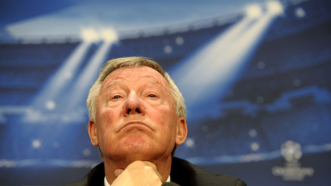 Becali: "Îl distrug dacă a jucat poker în cantonament"** TARE Cum a reacționat Sir Alex Ferguson într-o situație similară: