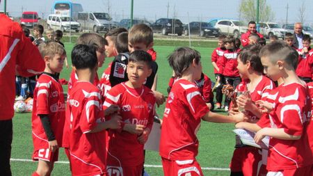 "Câinii" mici au bătut Academia Hagi și au câștigat Cupa Juniorului