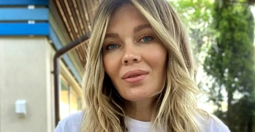 FOTO / Gina Pistol, în costum de baie la două luni după ce a născut. ”Am învățat să mă accept și să fac pace cu mine”