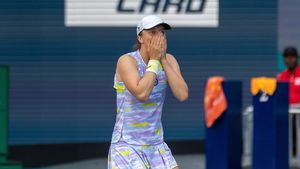 „Nu încercați asta acasă!" Iga Swiatek, execuție din altă lume în finala cu Naomi Osaka de la Miami | VIDEO