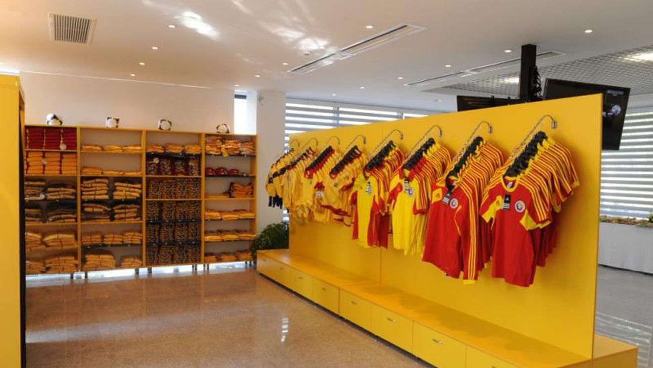 ProSport îți dă o idee pe zi. Cadouri de Crăciun pentru iubitorii de sport. Azi, accesorii cu România