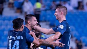 Un fotbalist de la Barcelona i-a „îngropat” pe Andrei Burcă și pe Florin Tănase! Ce note au primit românii