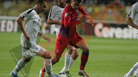 Rezistă frații Costea la criticile astea?** "Una, două, hop pe jos!" Cum îl desființează Becali pe Rusescu