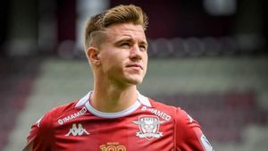 Claudiu Petrila, înger păzitor pentru fosta sa echipă în debutul meciului Rapid - CFR Cluj. Cum a greșit la golul marcat de Ciprian Deac | VIDEO