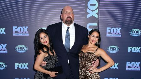 Transformare fizică uimitoare. A slăbit 60 de kilograme la 53 de ani