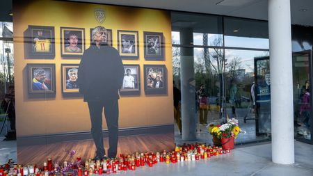 Dinamo, scenografie grandioasă în memoria lui Mircea Lucescu, la meciul cu Rapid: „Istorică!”