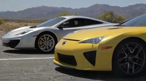 VIDEO FABULOS** Americanii au pus patru dintre cel mai rapide mașini ale planetei să concureze într-un drag race! Vezi cine a câștigat