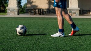 (P) Echipamentul Esențial Pentru Fotbaliști: Performanță, Confort și Siguranță pe Teren