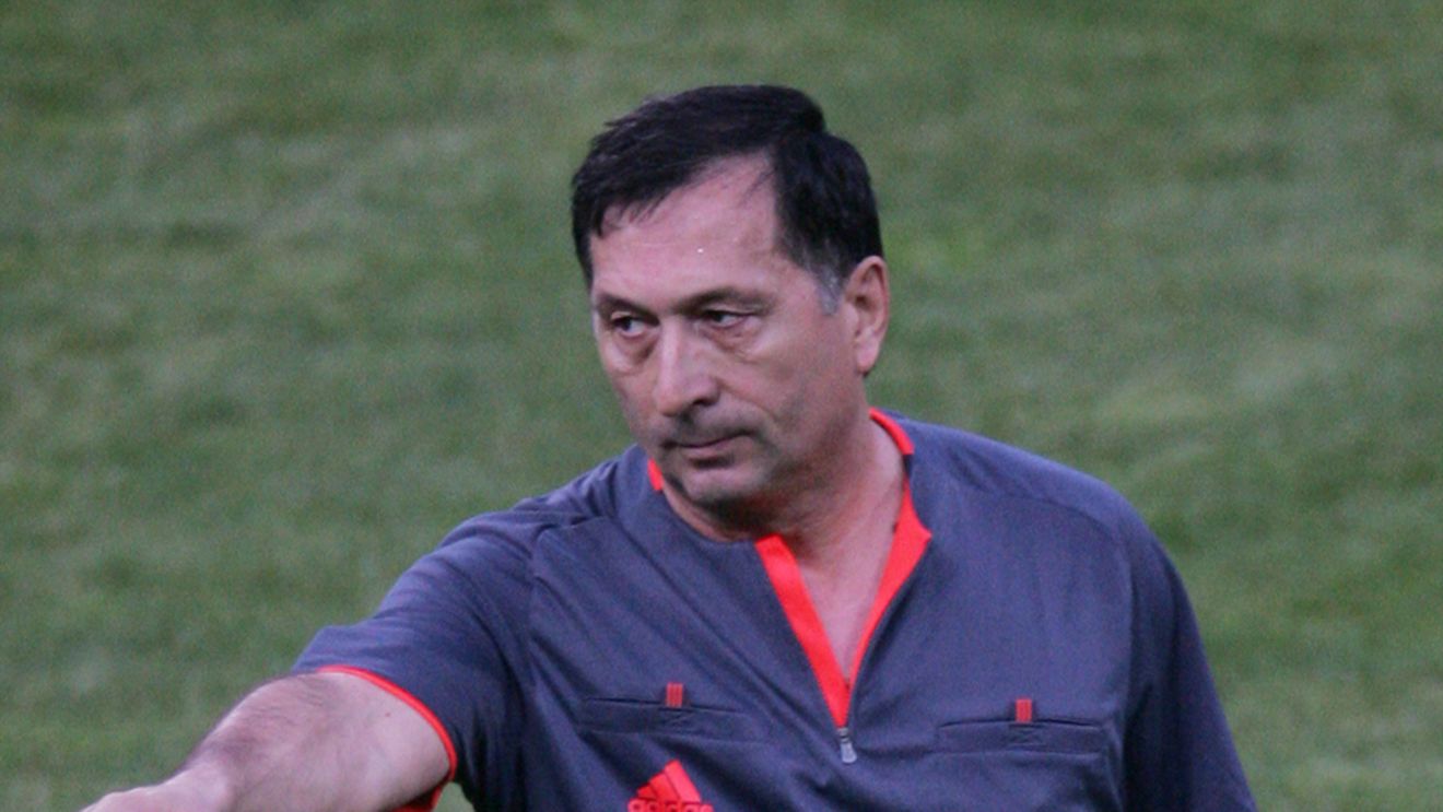 Crăciunescu: "Avem 4-5 jucători excepționali, restul nu pot să dea o pasă"